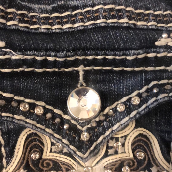 Capris - Picture 3 of 6